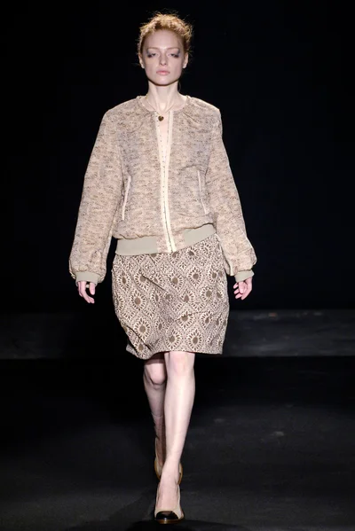 Look 18